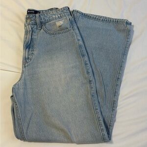 Hollister Ultra High Rise Baggy Denim Light Wash Jeans
